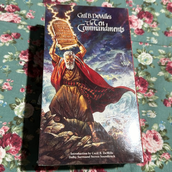 Cecil B. DeMille’s The Ten Commandments! 📼 VHS movie in original sealed wrap 💫 - Picture 6 of 9